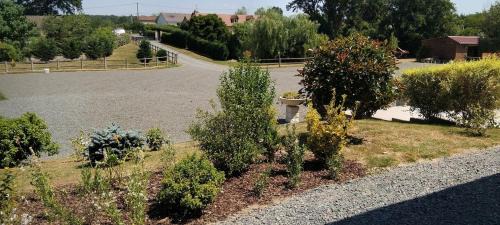 Saint-Yan Bed & Breakfast | Suite climatisée 60M2 1 grande chambre LE CLOS DES PRAIRIES