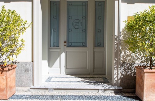 Cernobbio Apartment | Suite Corti Cernobbio-Central, 1 minute stroll to Lake/Private Parking