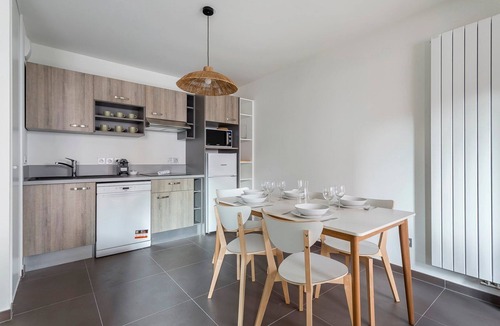 Boucle - Gros Caillou Apartment | Suite Croix-Rousse : T3 avec patio !
