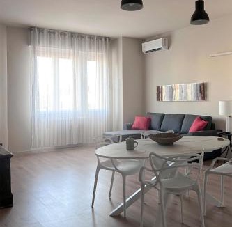 Asti Apartment | Suite del Campione
