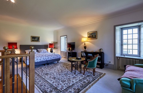 Blay Bed & Breakfast | Suite-Deluxe-Private Bathroom-Garden view-Green & Sieur