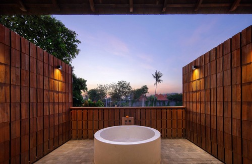 Batu Bolong Resort | Suite Double River View in Canggu