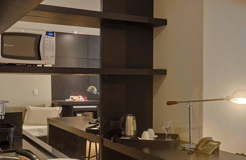 Reboucas House | Suite Double with kitchen by ¼ UmQuarto 4-PR.
