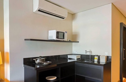 Reboucas House | Suite Double with kitchen by ¼ UmQuarto 5-PR.