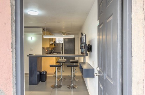 Monterrey Municipality Apartment | Suite ejecutiva a Pasos del TEC
