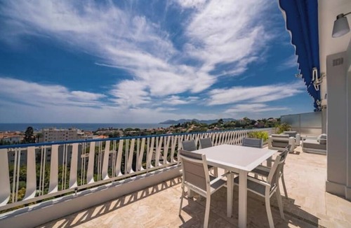 Riou - Petit Juas - Av de Grasse Apartment | Suite Horizon - Exceptional penthouse with sea view