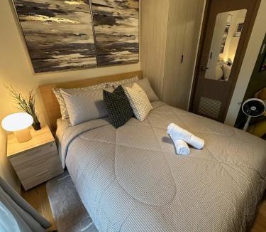 Laurel Apartment | Suite Hugs