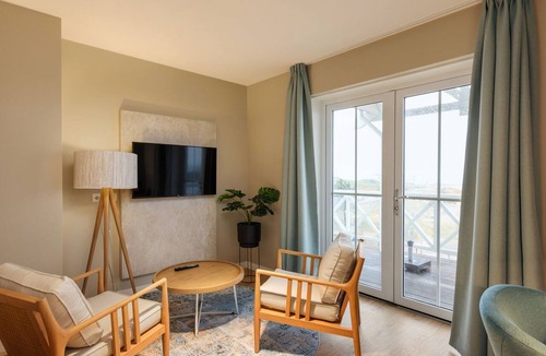 Hellevoetsluis Apartment | Suite in Hellevoetsluis by the Beach