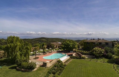 Palazzina Cottage | Suite indipendent apartment located in Historic Estate from 1600