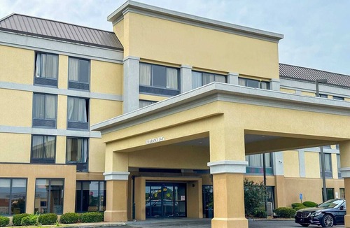 Tougaloo Apartment | Suite - King Bed|Jackson
