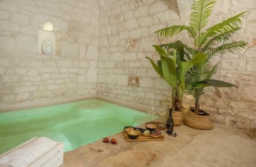 Ostuni Apartment | Suite Le Blanche - Luxury Cave Pool