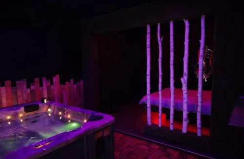 Montignies-sur-Sambre Hotel | Suite love Jacuzzi