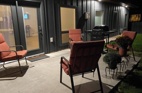 Superior House | Suite on Banks Ave.