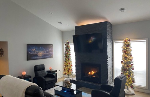 Superior House | Suite on Banks Ave.