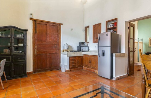La Cruz Apartment | Suite on main street in Historic Downtown WIFI