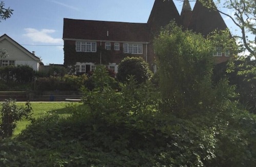 Ewhurst Green Cottage | Suite Overlooking Beautiful Wealden Countryside, Swimming Pool. (See offers)