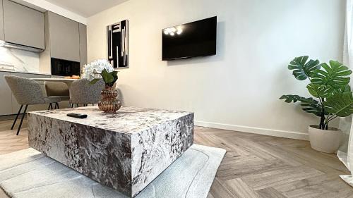 Ferrandiere - Maisons Neuves Apartment | Suite Paradigme