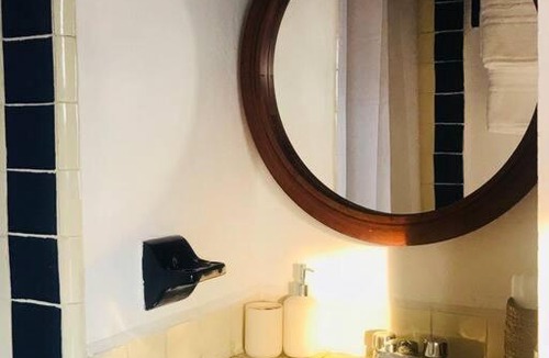 Santa Maria Ahuacatlan Apartment | Suite privada con jacuzzi y vista al lago