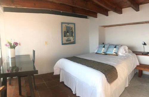 Santa Maria Ahuacatlan Apartment | Suite privada con jacuzzi y vista al lago