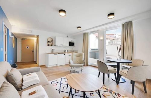 Vanves Apartment | Suite Raphaël #4- Rooftop & Air Conditioning