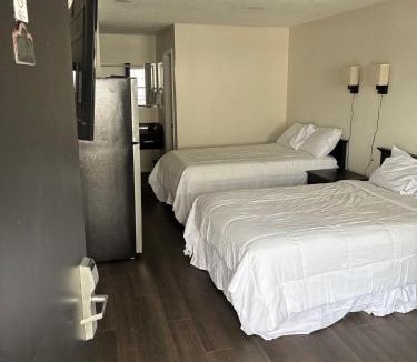 Talladega Hotel | Suite Stay - Talladega