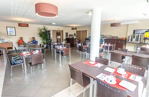 Saint-Jean-de-Luz Apartment | Suite Studio pour 2 | Piscine chauffée | Tennis