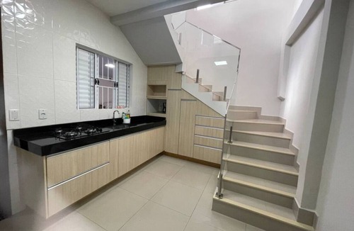 Jardim Comodoro House | Suite Versailles