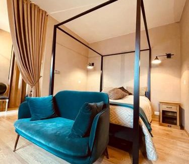Vergne House | Suite Villa Aurelj