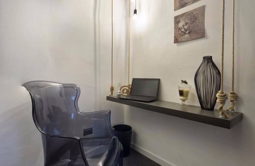 Voghera Apartment | Suite Vogue Sforza