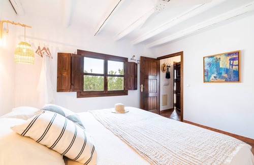Niguelas Bed & Breakfast | Suite with kitchen and private terrace countryside