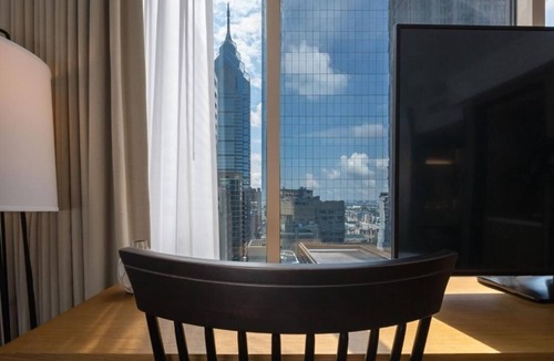 Logan Square Hotel | Suite with Kitchen Perfect for Family Getaways, Swimming Pool, Pets Stay Free