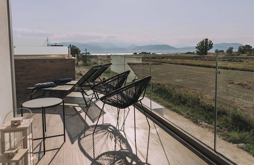 Nafplion City Centre House | Suite with Private Jacuzzi 315