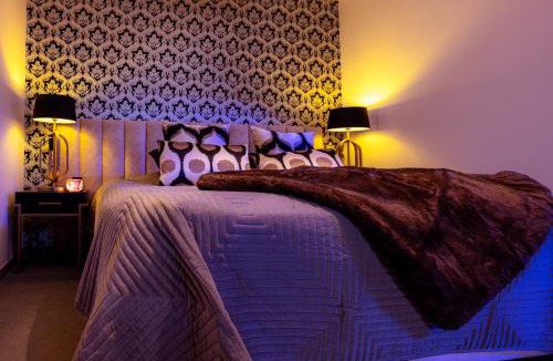 Ans Apartment | SuiteDreams - Ruby Suite Liège