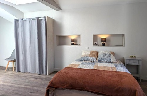 Chazey-sur-Ain Apartment | Suites de la Plaine, proche CNPE Bugey et PIPA