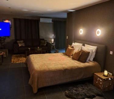 Fays Bed & Breakfast | Suites et Wellness des Champs-Elysées