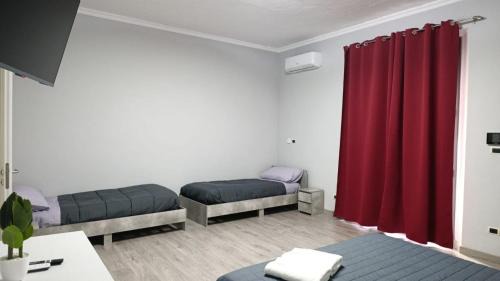 Randazzo House | Suites GREY in centro Randazzo