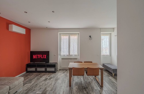 Citta Bassa Apartment | Suites in downtown Bergamo [BGY - 10'