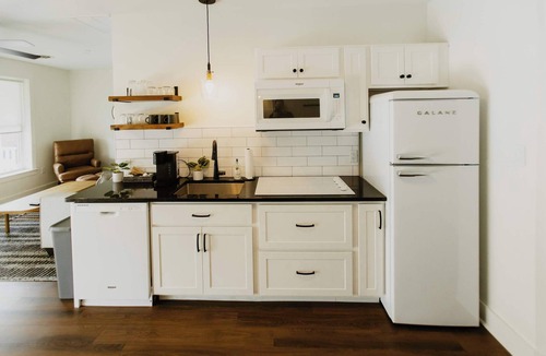 Dalton Apartment | Suites on Main - Unit 4