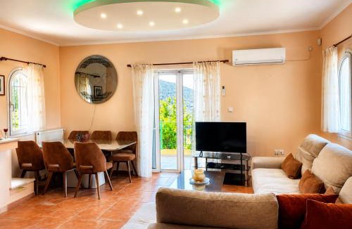 Platees House | SUITeSUNSET