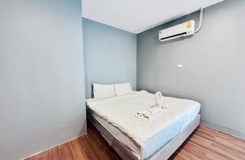 Ratchadaphisek Hotel | Sukhum Ratchada Sutthisan