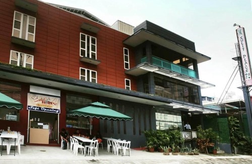 Project 7 Hotel | Sulit Place
