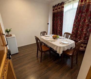 Srinagar House | Sultan Homestay