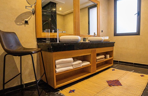 Oumnass Hotel | SUMAHAN SUITES & SPA