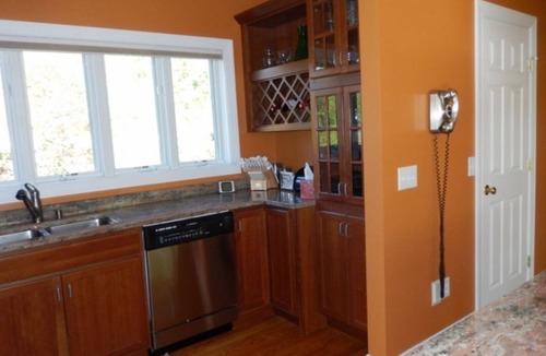 Ludlow House | Summer 2026 is here! Go mountain biking at Okemo or hike the Green Mountains!