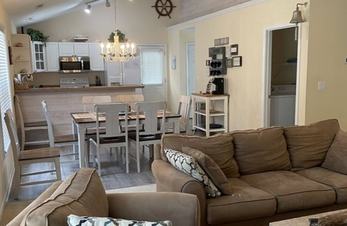 Surfside Beach House | Summer 2026… only 3 weeks left. PET FRIENDLY
