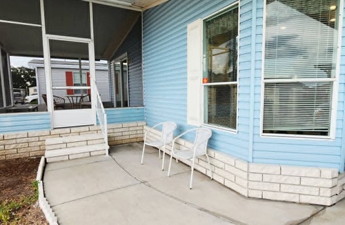 Parrish House | Summer Breeze 55+ Community. Nicely Renovated Home 2bed/2bath Parrish