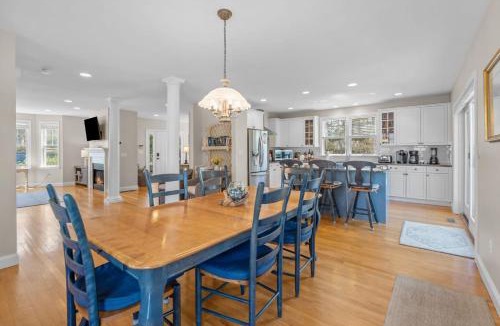 New Seabury House | Summer by the Sea - Central to all beaches & ponds