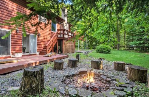 Blakeslee House | Summer Chalet I EV Charger Sauna I Hot Tub I Movie Room & Firepit I PET Friendly