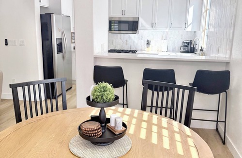 La Quinta Villa | Summer hide-a-way! Renovated 3bd/bath, poolside villa!