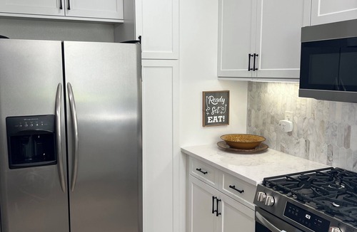 La Quinta Villa | Summer hide-a-way! Renovated 3bd/bath, poolside villa!